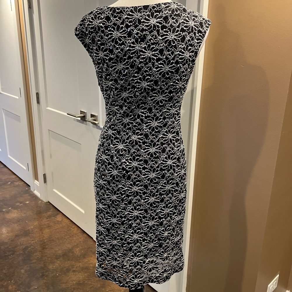 Connected petite dress size 8 petite - Picture 2 of 3